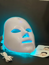 Cargar imagen en el visor de la galería, Máscara de belleza facial led
